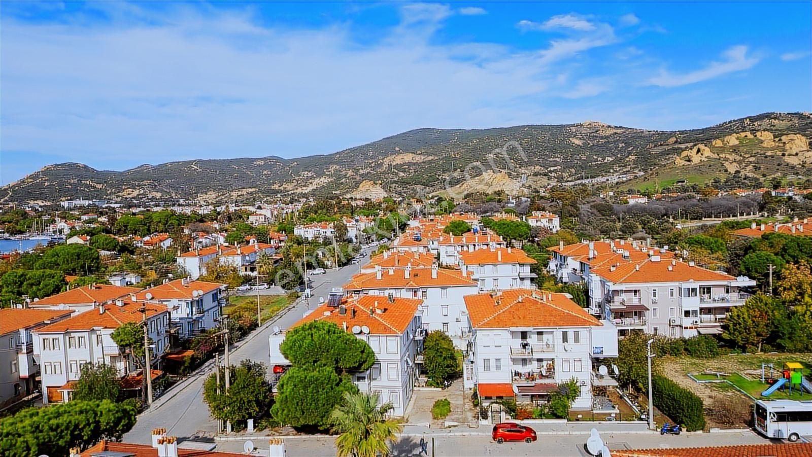 Foça Atatürk Mahallesinde Satılık 2+1 Daire - Görsel 31