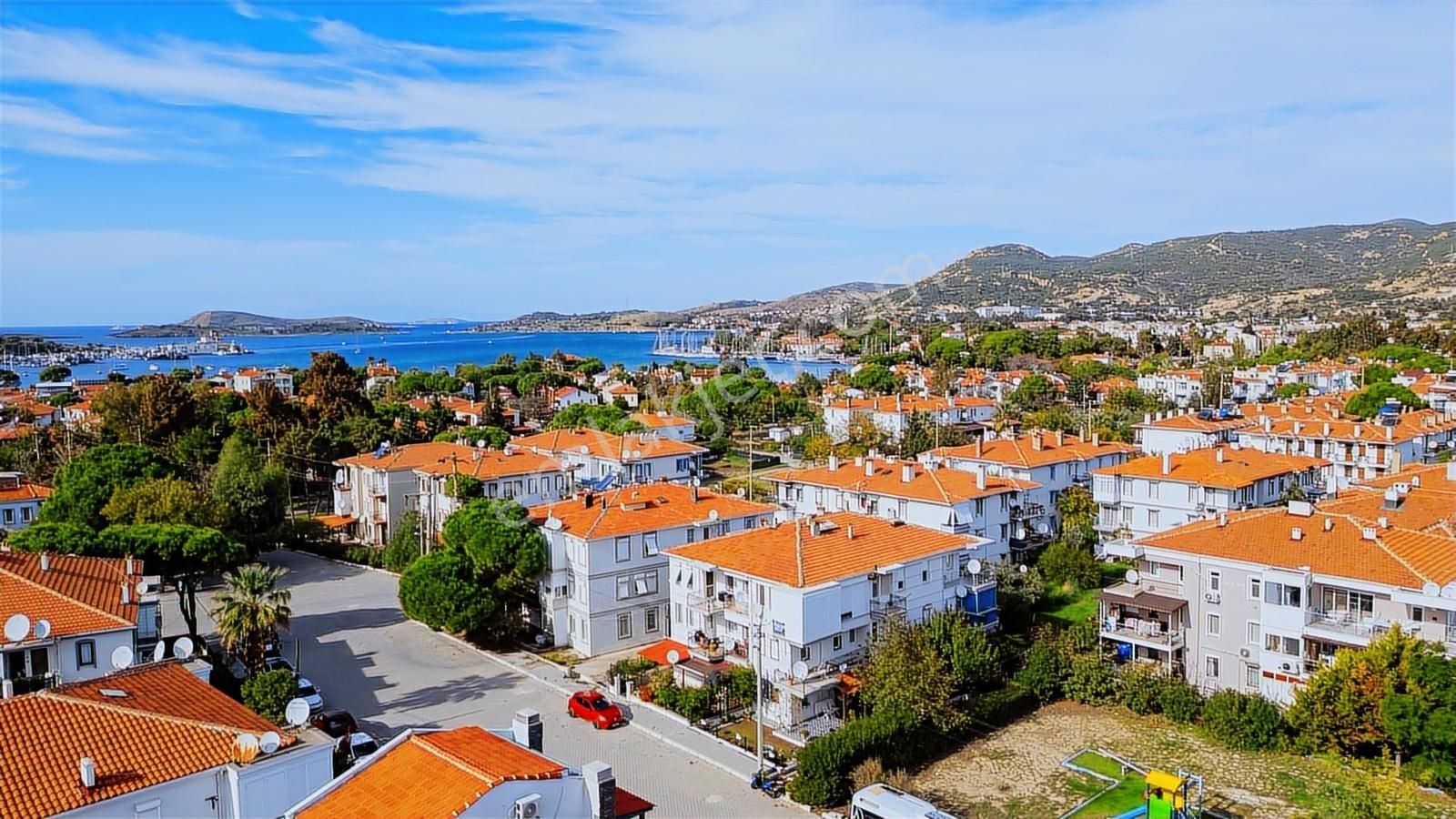 Foça Atatürk Mahallesinde Satılık 2+1 Daire - Görsel 12