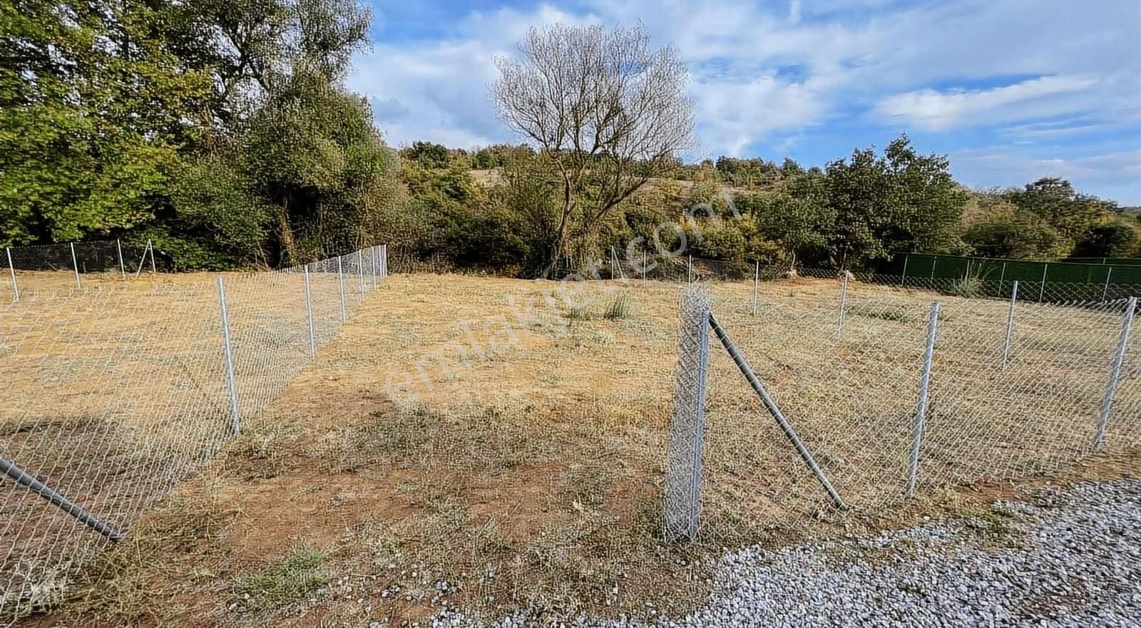 Mollafenari De 225 M2 Dere Kenarı Yeri Belli Cevrili Tarla - Görsel 8