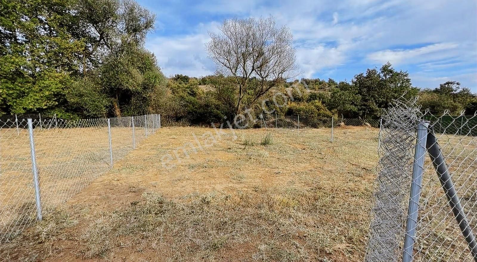 Mollafenari De 225 M2 Dere Kenarı Yeri Belli Cevrili Tarla - Görsel 12