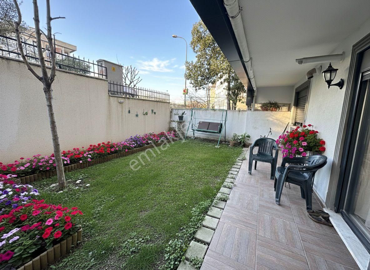 Caferağa Moda Yenibinada Özel Bahçe Kullanımlı Kiralık 1+1 Daire