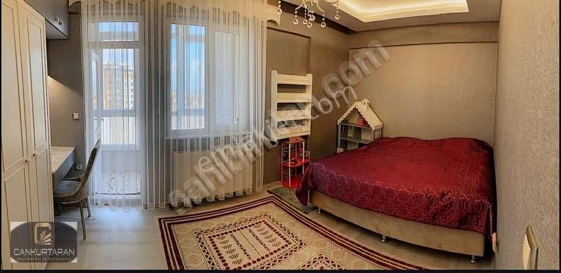 Zeybek Sitesinde Güney Cepheli Masrafsız Daire - Görsel 2