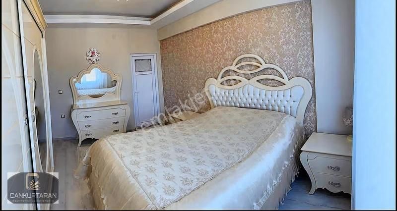 Zeybek Sitesinde Güney Cepheli Masrafsız Daire - Görsel 15