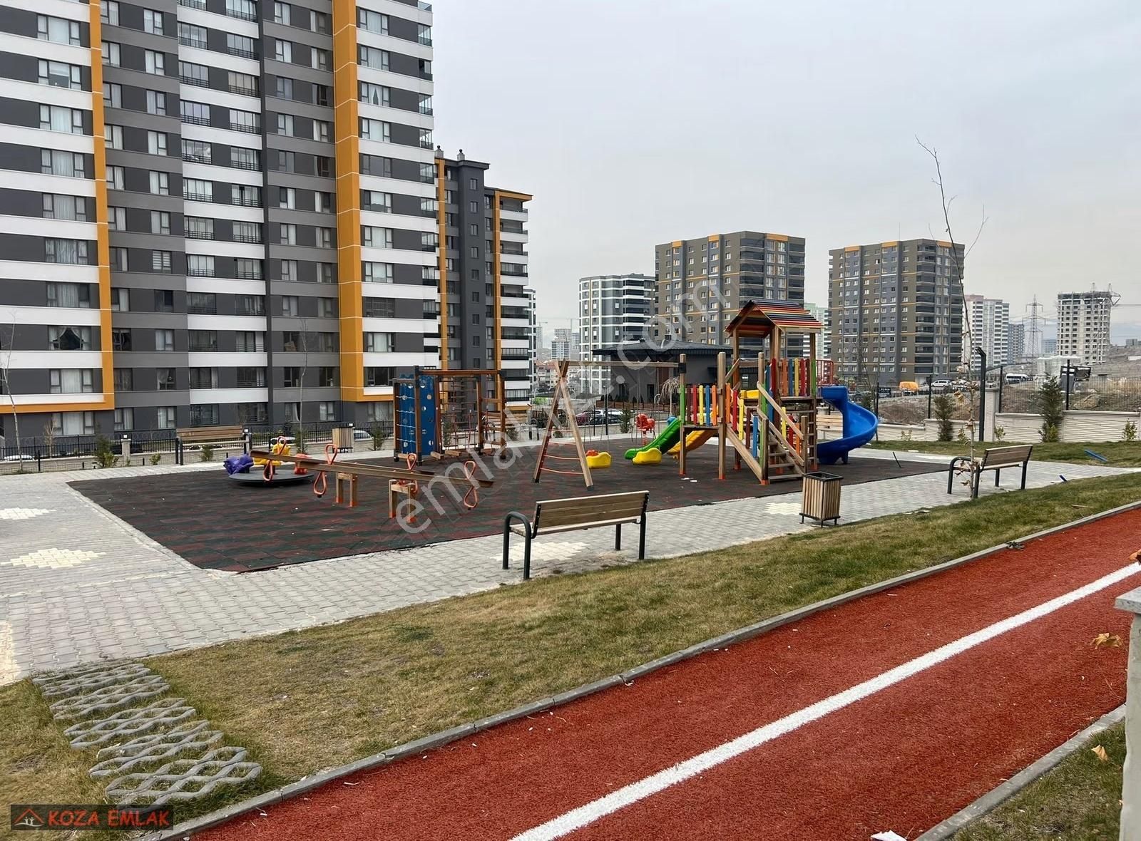 Koza Emlaktan Mevlana Mah. Melisa Garden'dan 3+1 Ara Katta Daire - Görsel 8