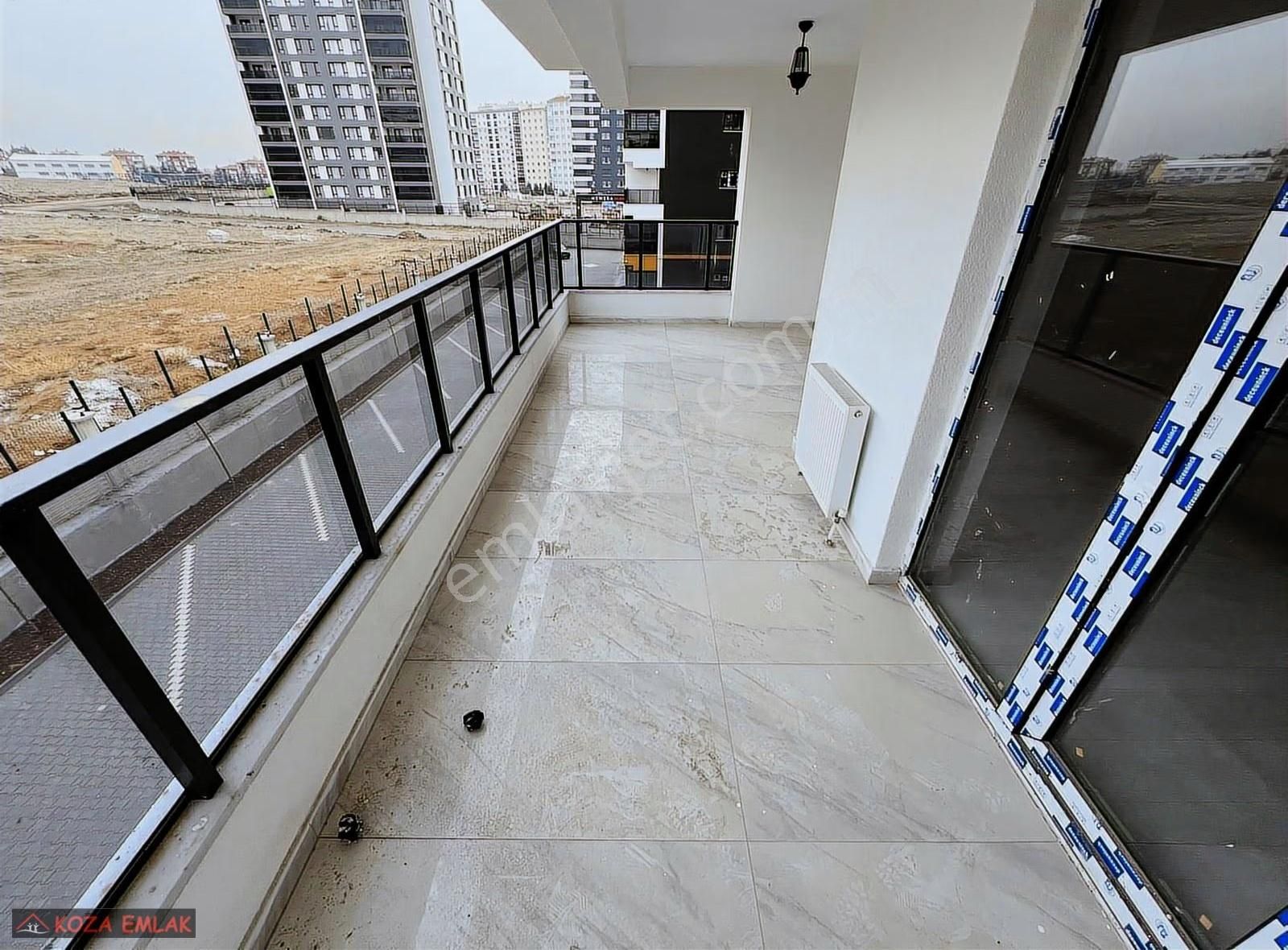 Koza Emlaktan Mevlana Mah. Melisa Garden'dan 3+1 Ara Katta Daire - Görsel 4
