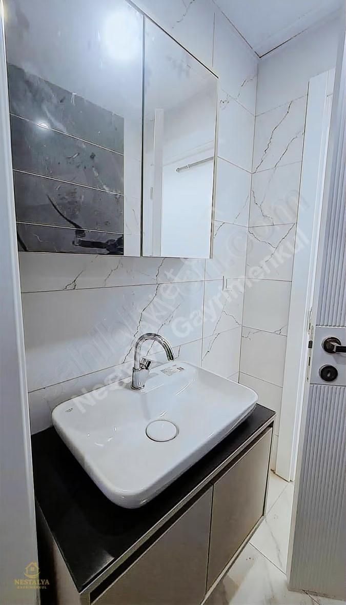 Göksu'da Site İçerisinde Havuzlu 2+1 Eşşiz Sıfır Lüx Daire - Görsel 32