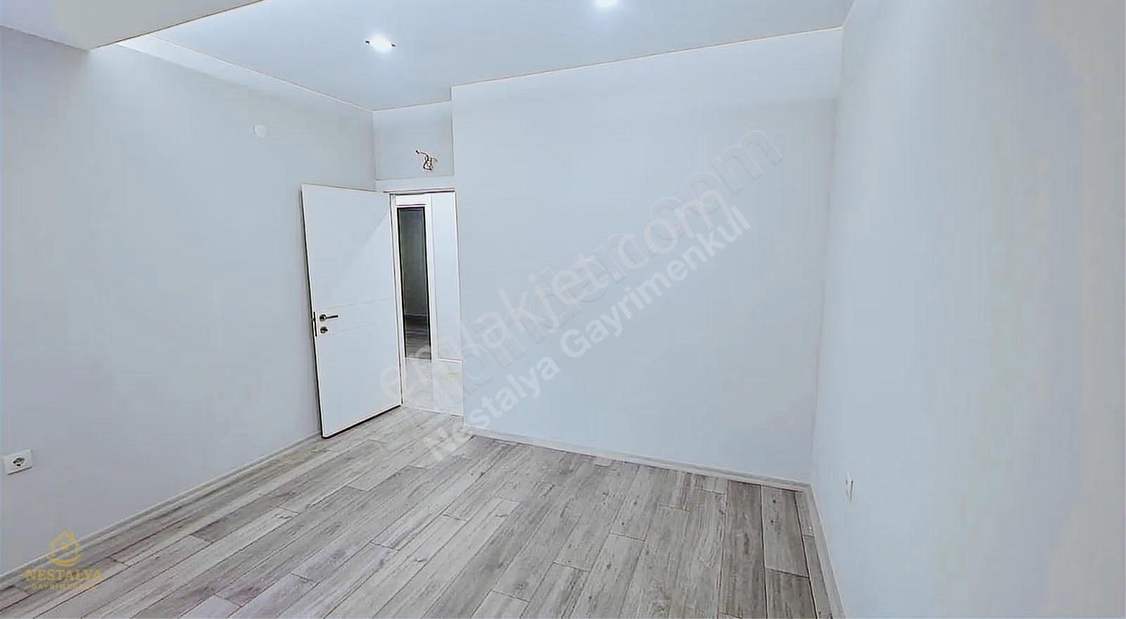 Göksu'da Site İçerisinde Havuzlu 2+1 Eşşiz Sıfır Lüx Daire - Görsel 15