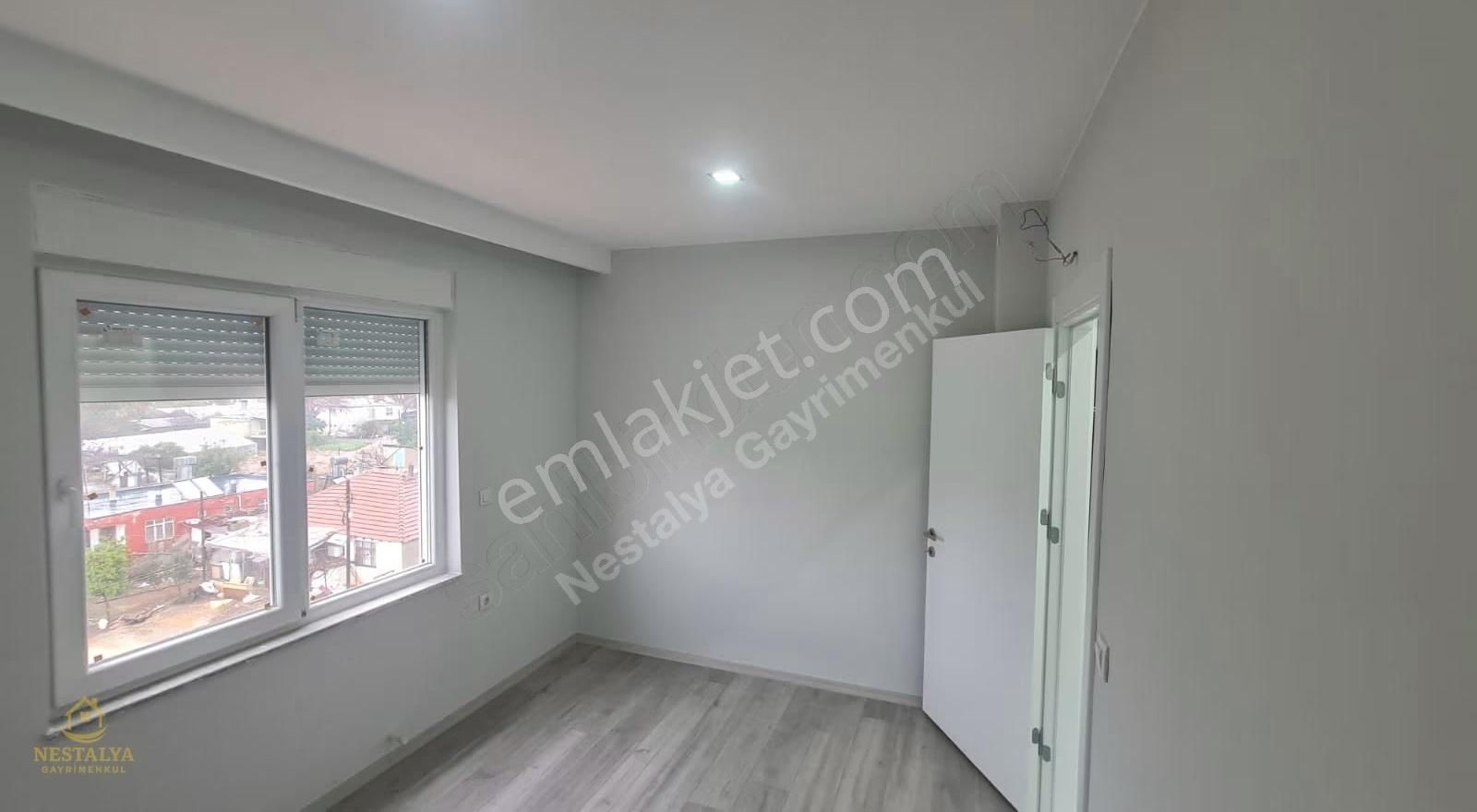 Göksu'da Site İçerisinde Havuzlu 2+1 Eşşiz Sıfır Lüx Daire - Görsel 33