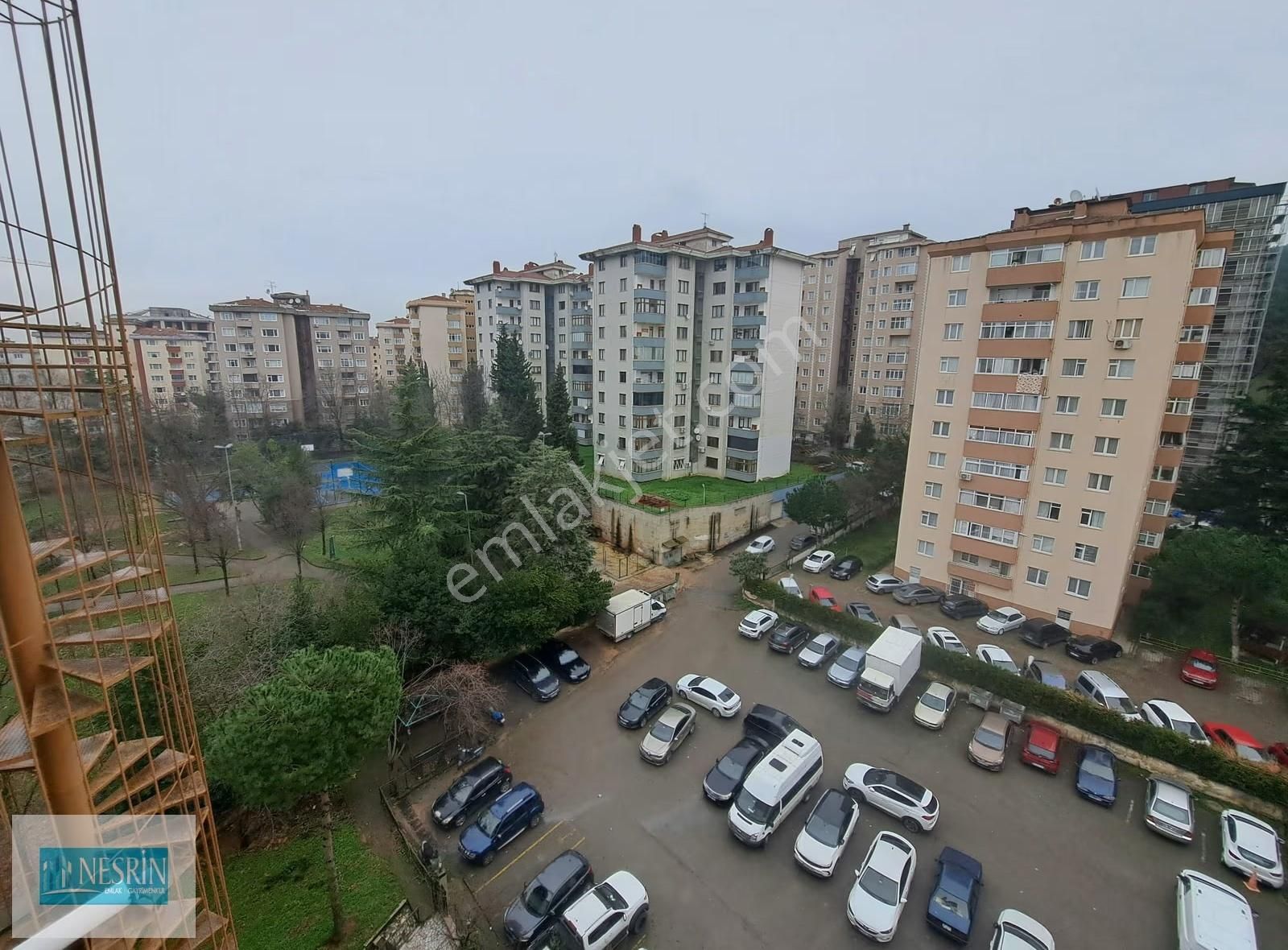 Nesrin Emlak'tan Full Bakımlı Ara Kat Asansörlü Daire - Görsel 15