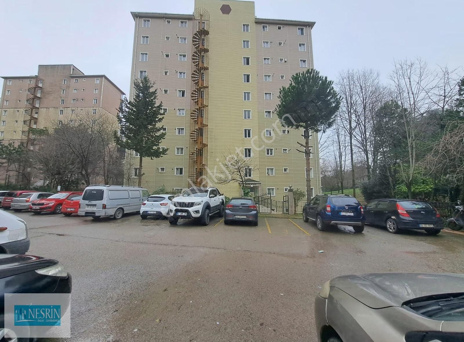 Nesrin Emlak'tan Full Bakımlı Ara Kat Asansörlü Daire - Görsel 12
