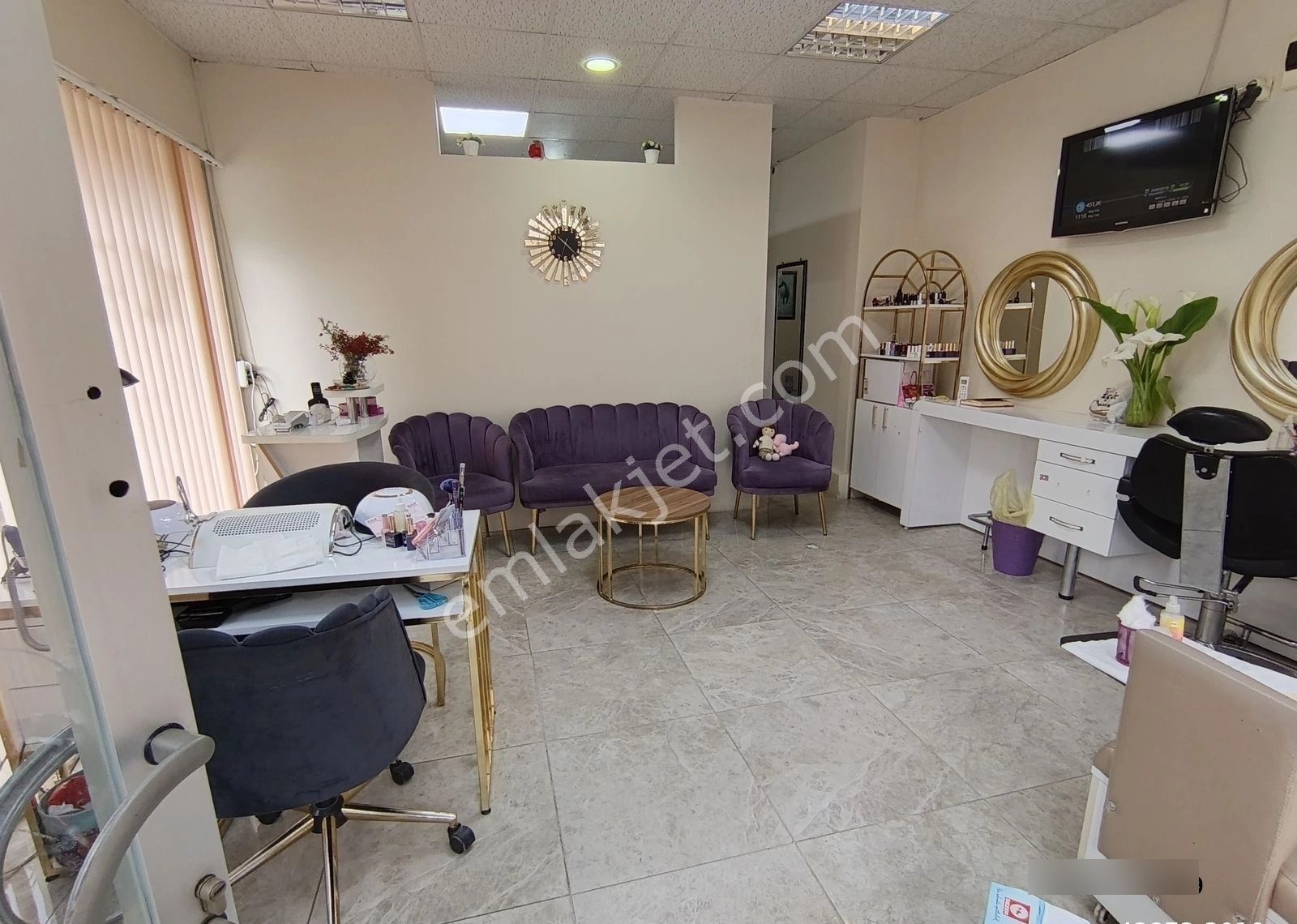 Karşıyaka Bostanlı'da Köşe 50 M2 Kiralık Dükkan - Görsel 13