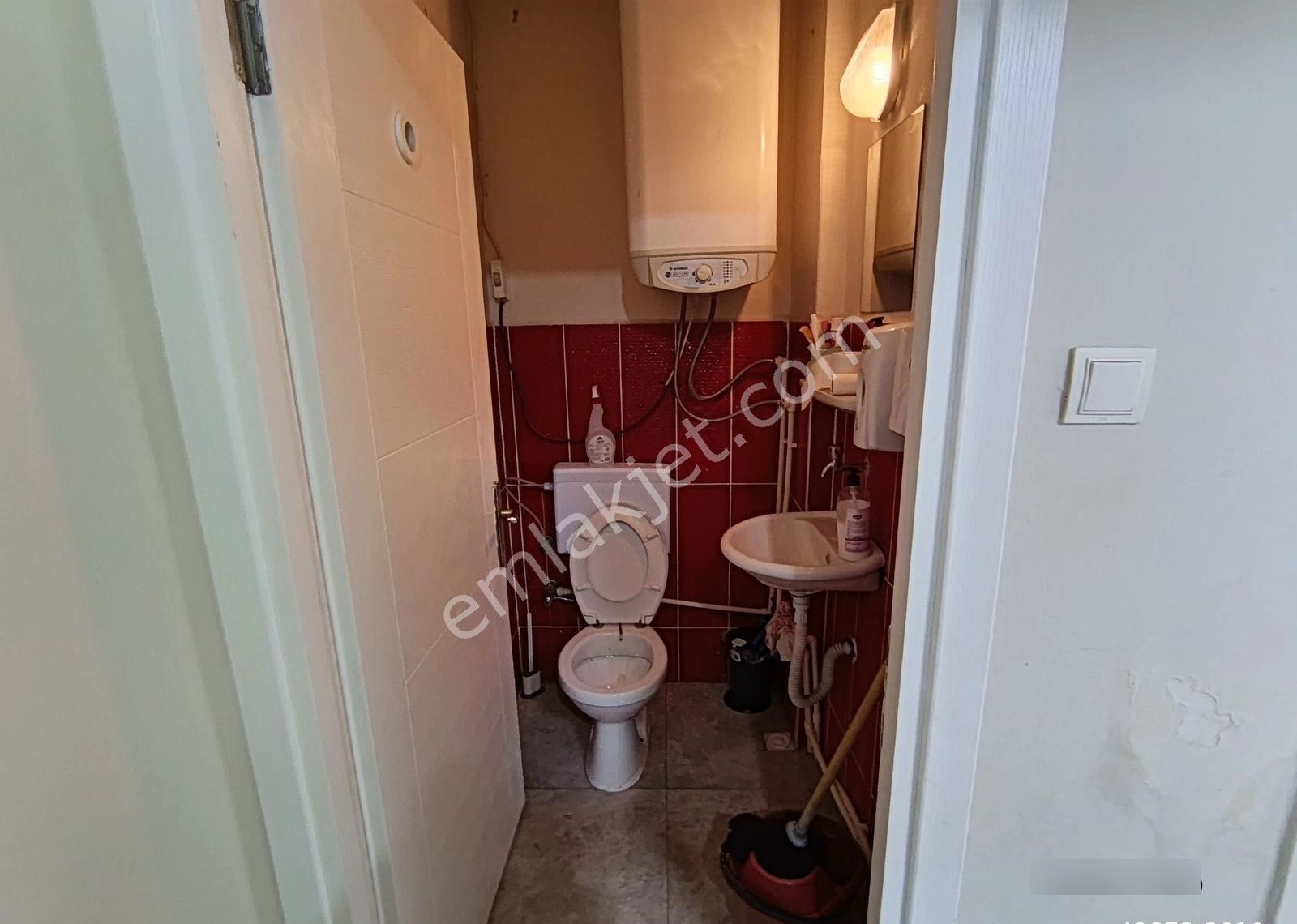 Karşıyaka Bostanlı'da Köşe 50 M2 Kiralık Dükkan - Görsel 12