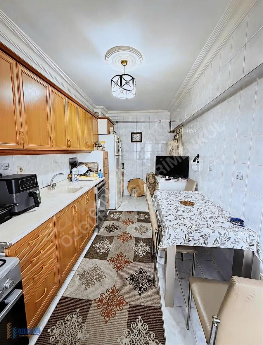 Özgürce Gyd'den Kristal Cam Sitesinde 3+1 Ara Kat Daire - Görsel 23