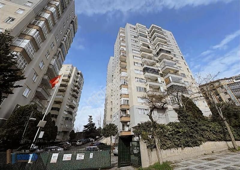 Özgürce Gyd'den Kristal Cam Sitesinde 3+1 Ara Kat Daire