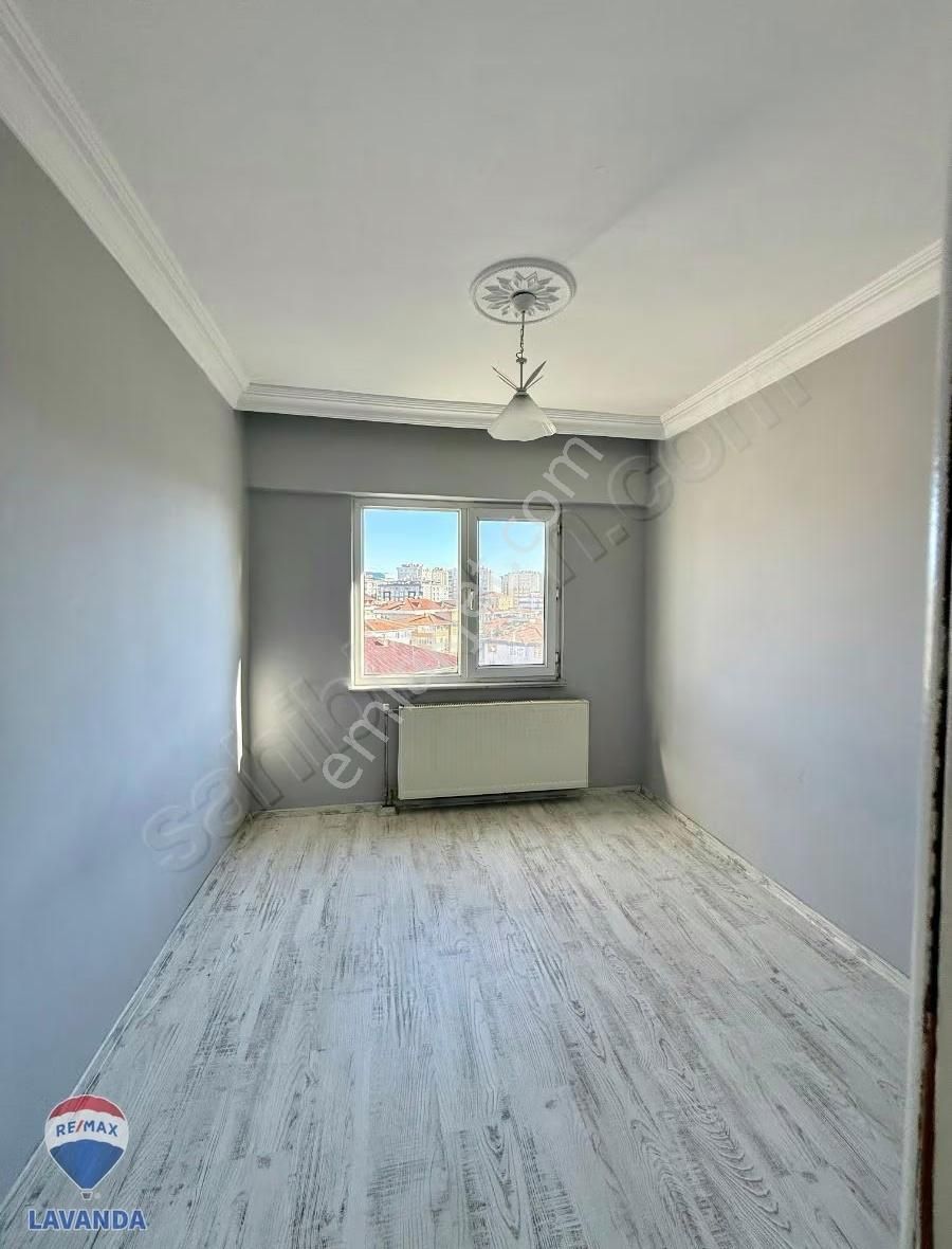 Remax Lavanda Dan Belediye Konutlarında Satılık 3+1 - Görsel 10