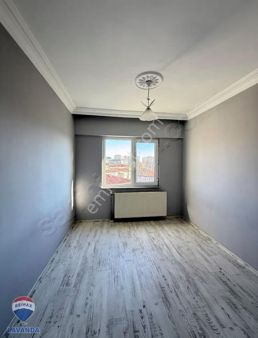 Remax Lavanda Dan Belediye Konutlarında Satılık 3+1 - Görsel 13