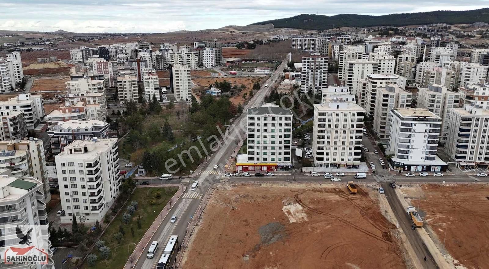 Atakent'te Satılık 4+1 Lüks Daire, 200m², Yeni Bina