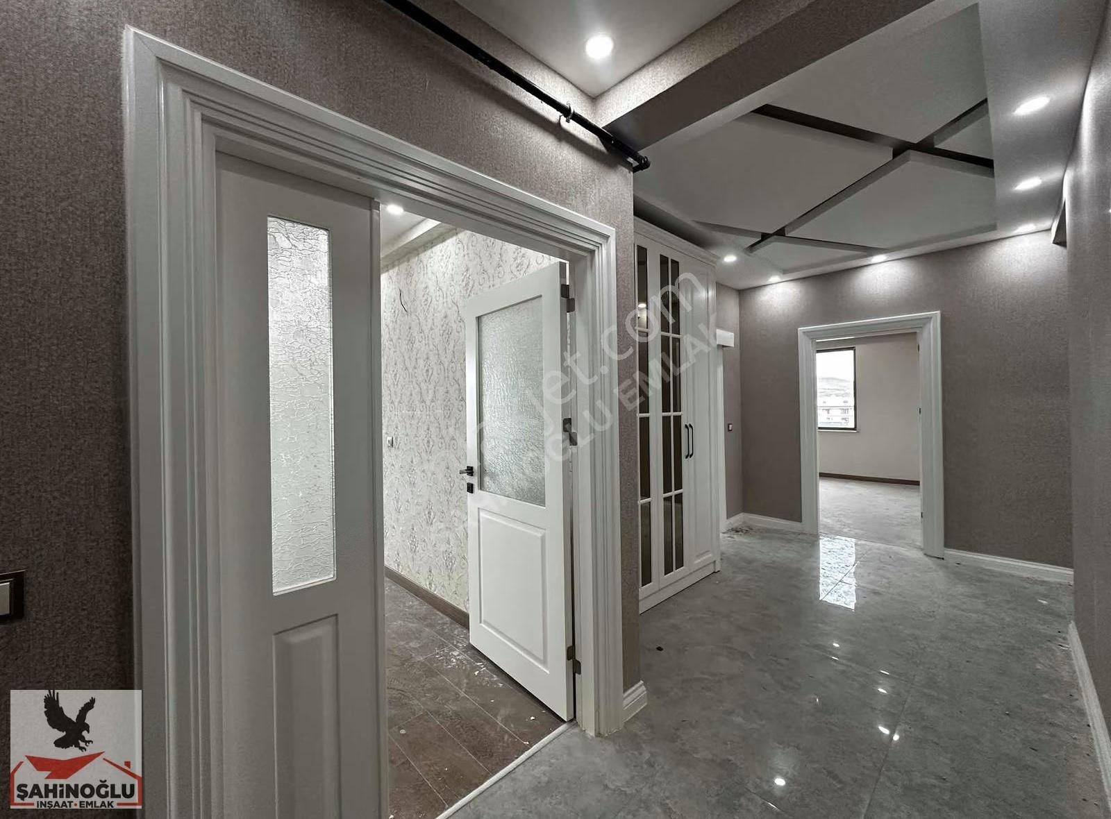 Atakent'te Satılık 4+1 Lüks Daire, 200m², Yeni Bina - Görsel 12