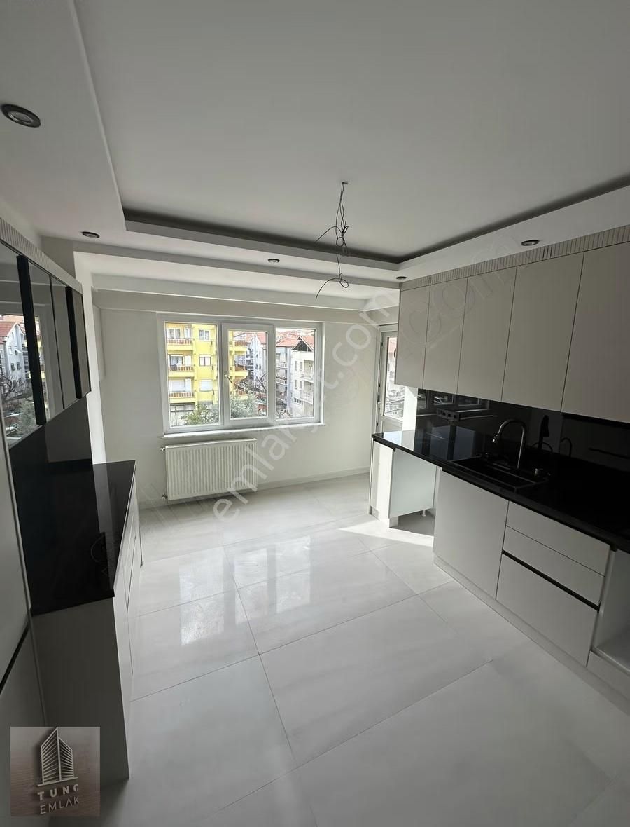 Ulus Caddesinde 180m2 Lüks Sıfır Kiralık Daire - Görsel 7