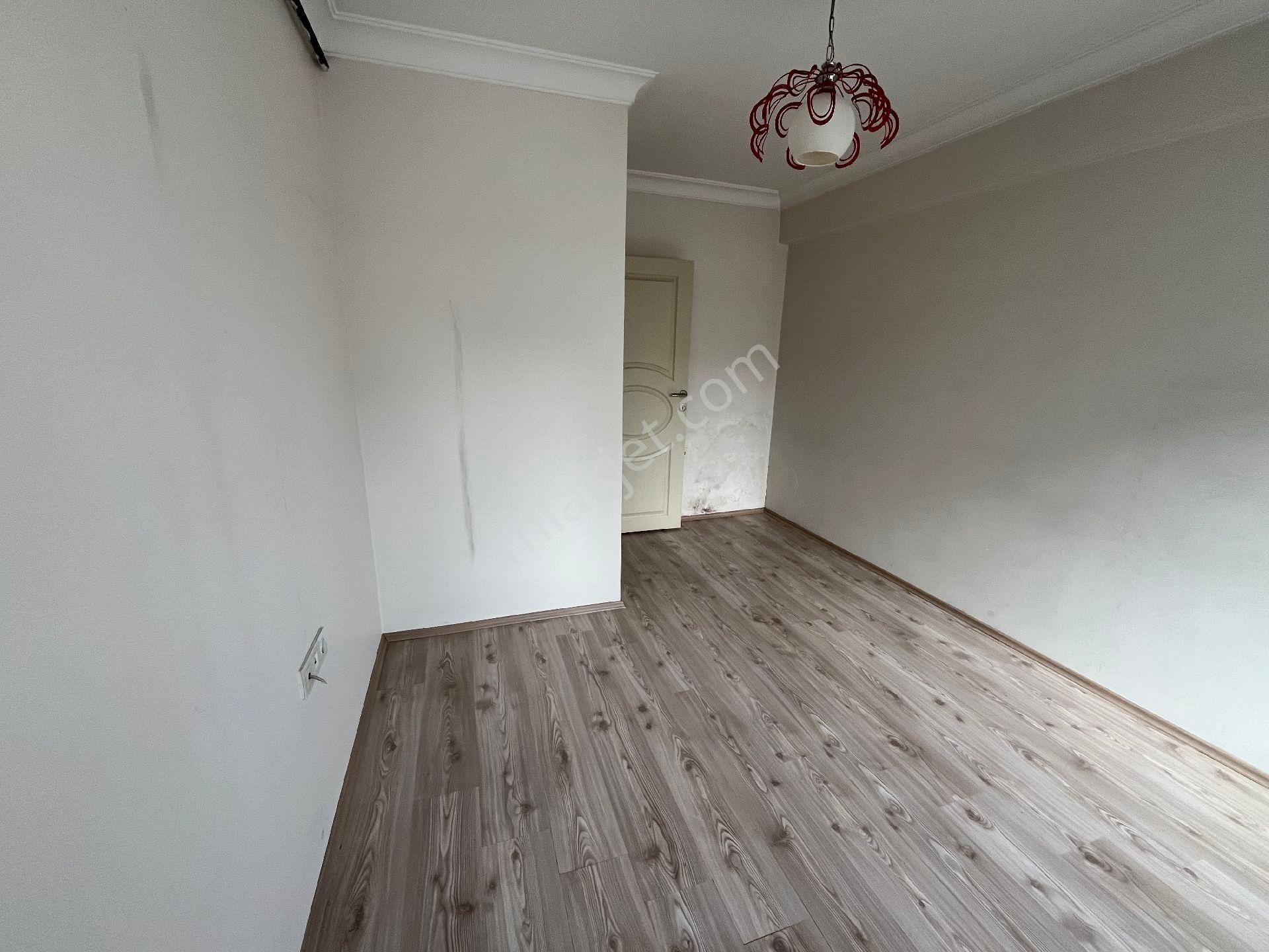 Elmasbahçeler'de Asansörlü 10 Yıllık Satılık 2+1 Daire - Görsel 30