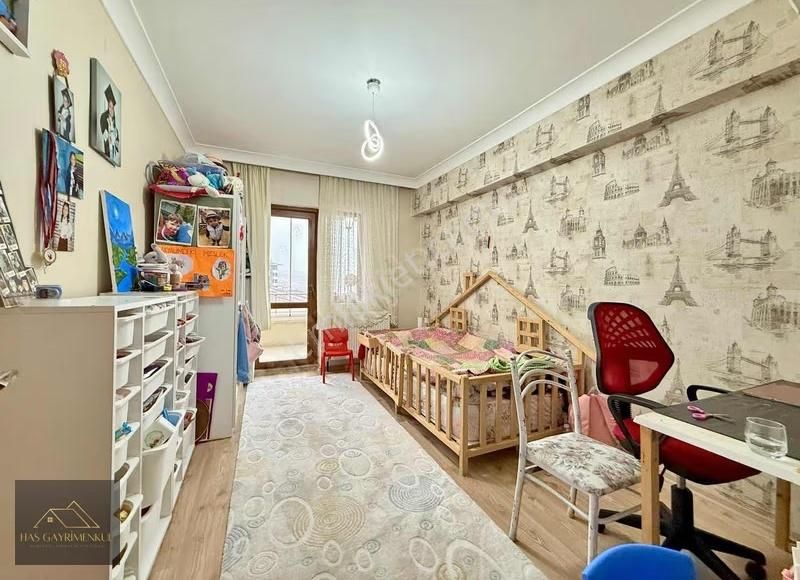 Has Gayrimenkul Hastane Yakını Sitede 3+1 Yapılı Geniş Daire - Görsel 29
