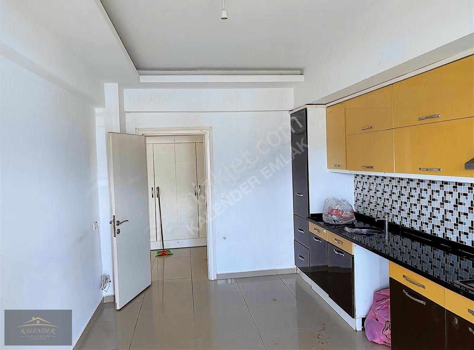 Finike İskele Mahallesinde 3+1 170m2 Satılık Daire
