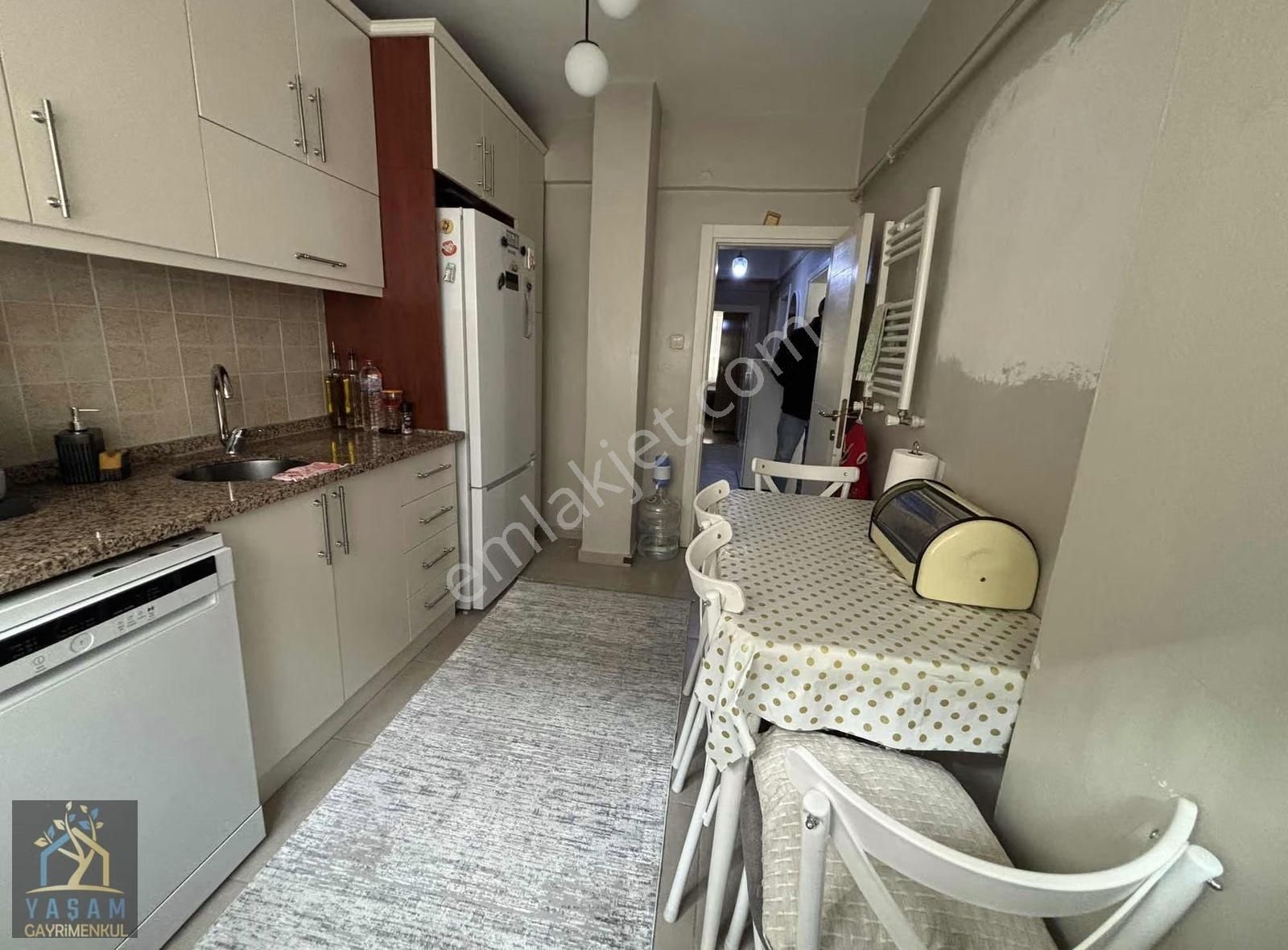 Yaşam Dan Nene Hatun Mah Satılık 2 Kat 2+1 Daire Metroya Yakın - Görsel 10