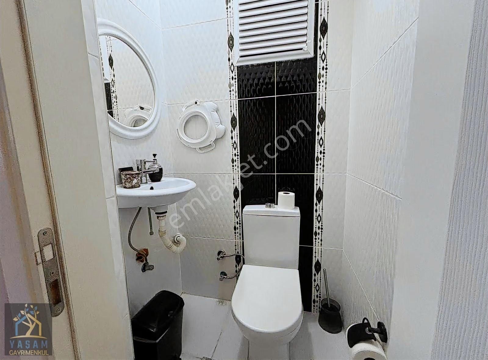 Yaşam Dan Nene Hatun Mah Satılık 2 Kat 2+1 Daire Metroya Yakın - Görsel 9