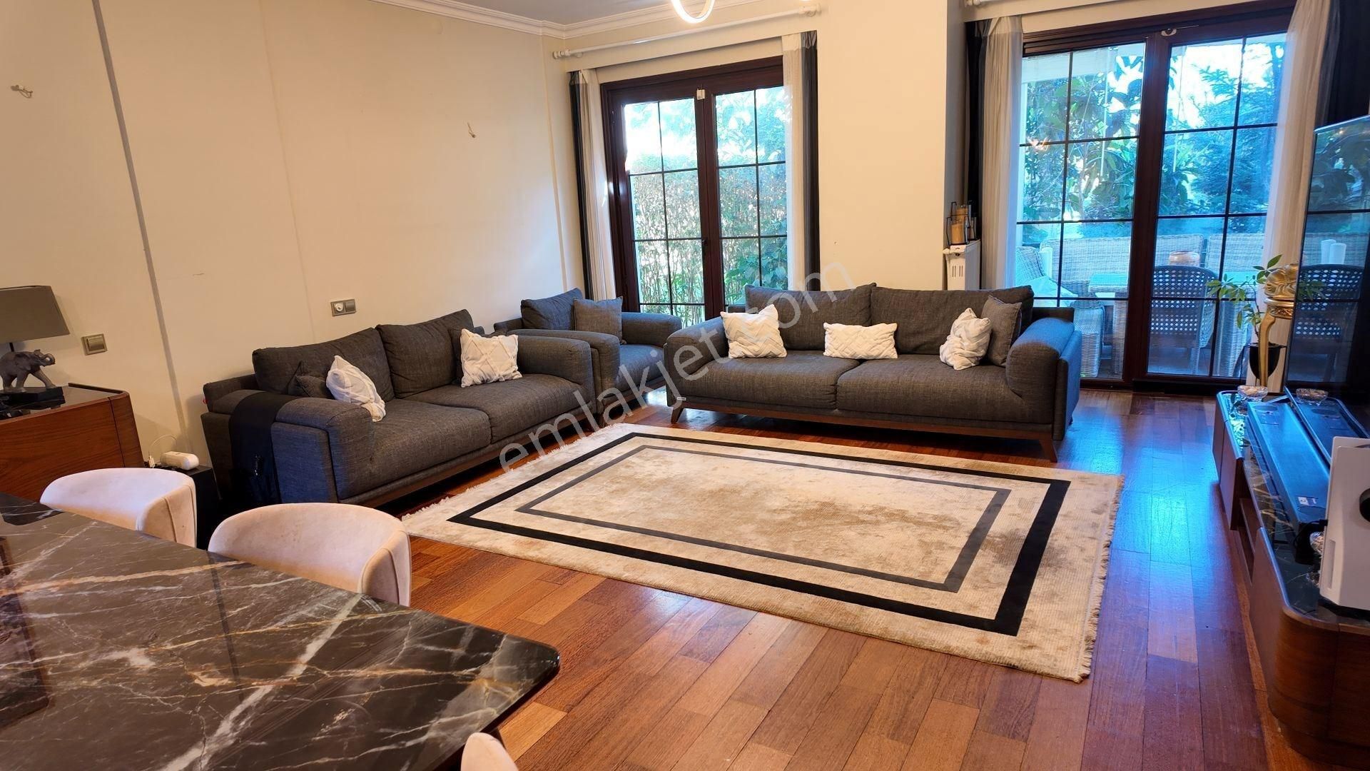 Sancaktepe Green Hill Sitesi En İyi Konumda Satılık 4+1 Tripleks Villa