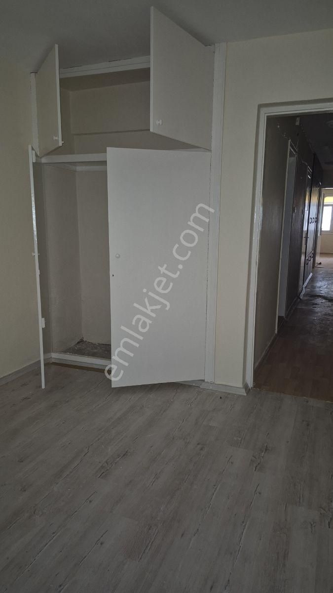 Dikili Merkezde Denize Sıfır Kiralık Bahçeli Daire - Görsel 20