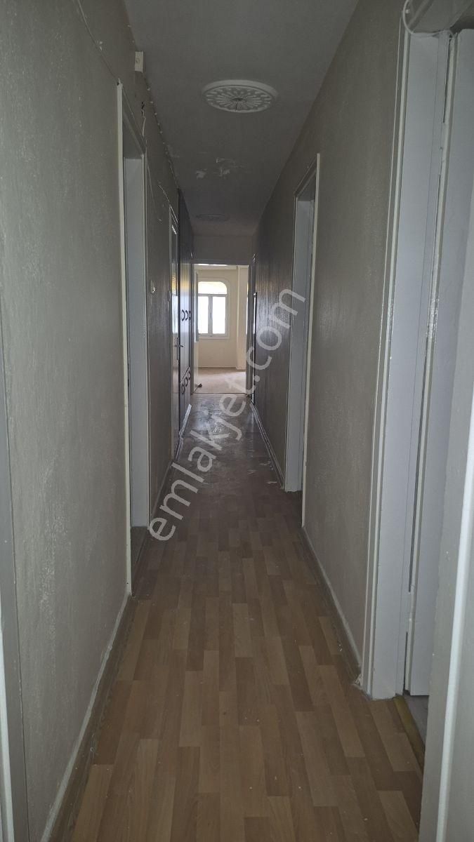 Dikili Merkezde Denize Sıfır Kiralık Bahçeli Daire - Görsel 10