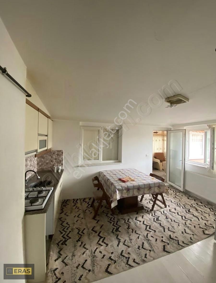 İstiklal Mahallesinde Kiralık 2+1 Apart - Görsel 9