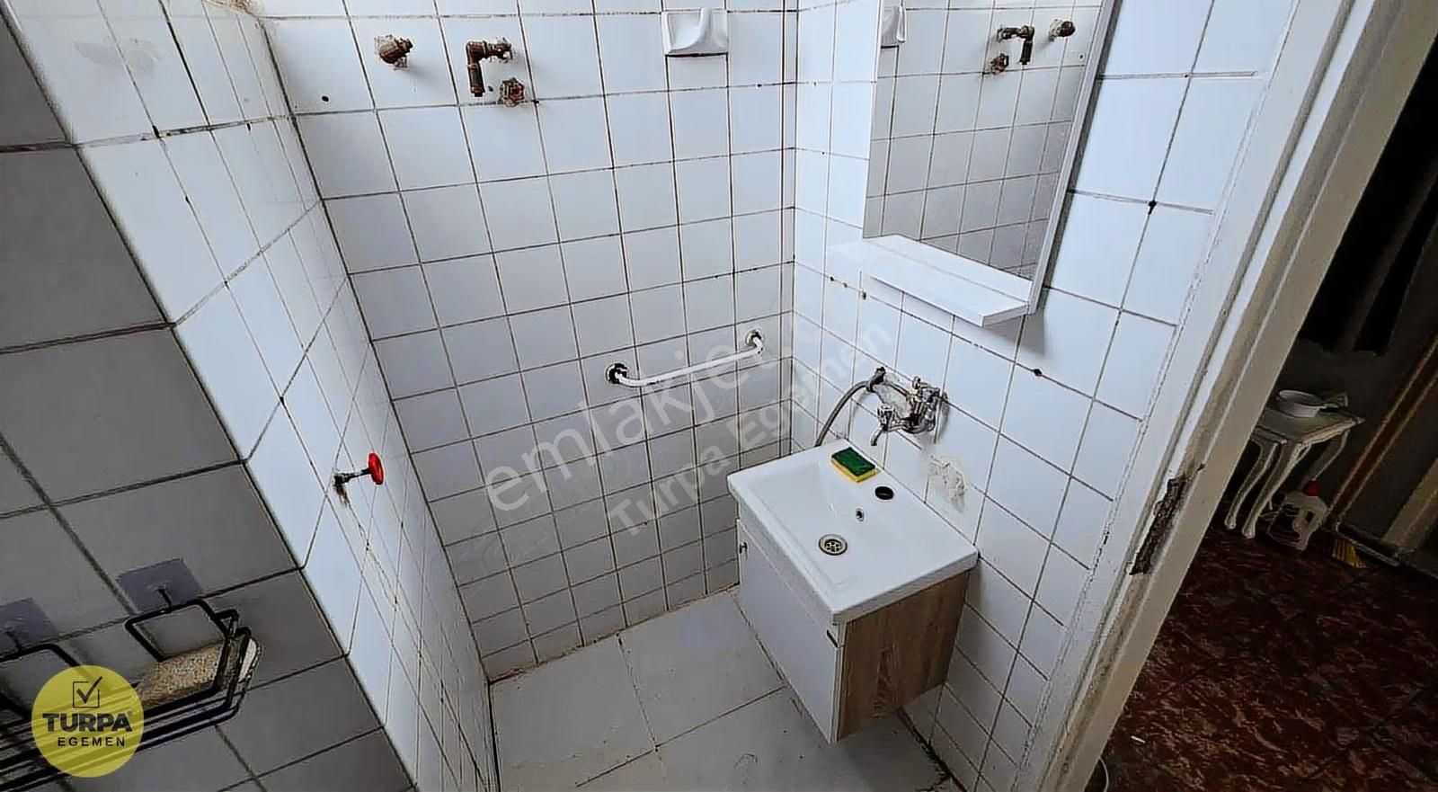 Karşıyaka Çarşı İçinde Satılık 2+1 Daire - Görsel 16