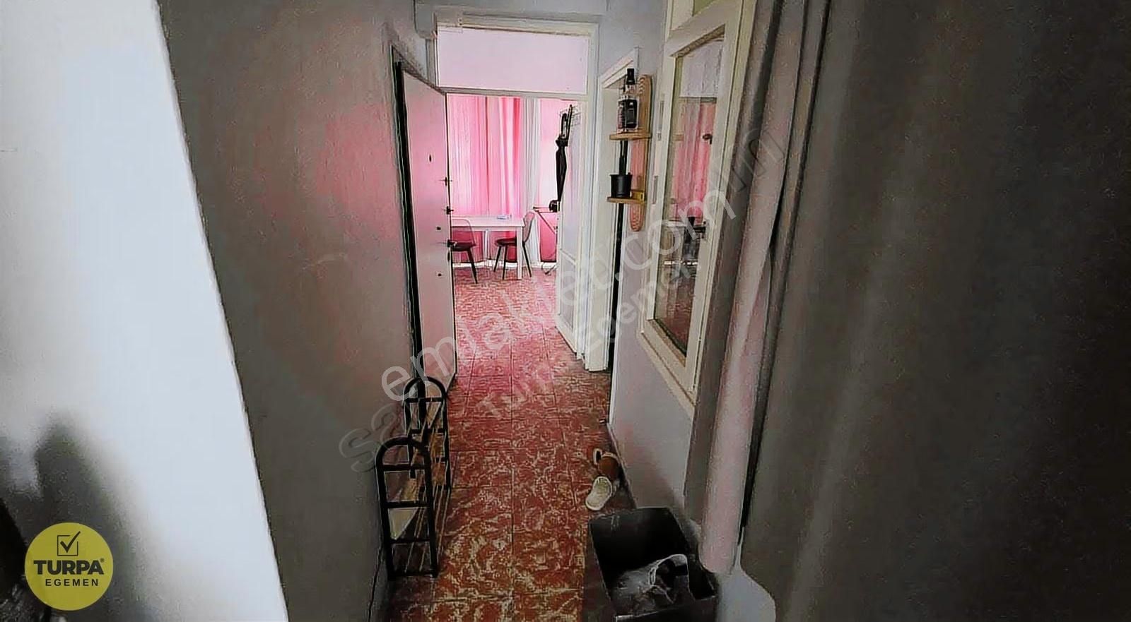 Karşıyaka Çarşı İçinde Satılık 2+1 Daire - Görsel 9