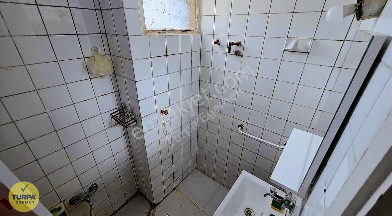 Karşıyaka Çarşı İçinde Satılık 2+1 Daire - Görsel 7