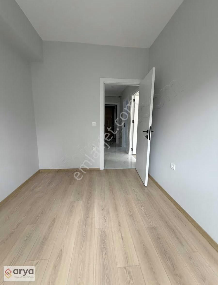 Velibaba Merkezde Cadde Üzeri Cam Balkonlu,sıfır 2+1 Daire - Görsel 17
