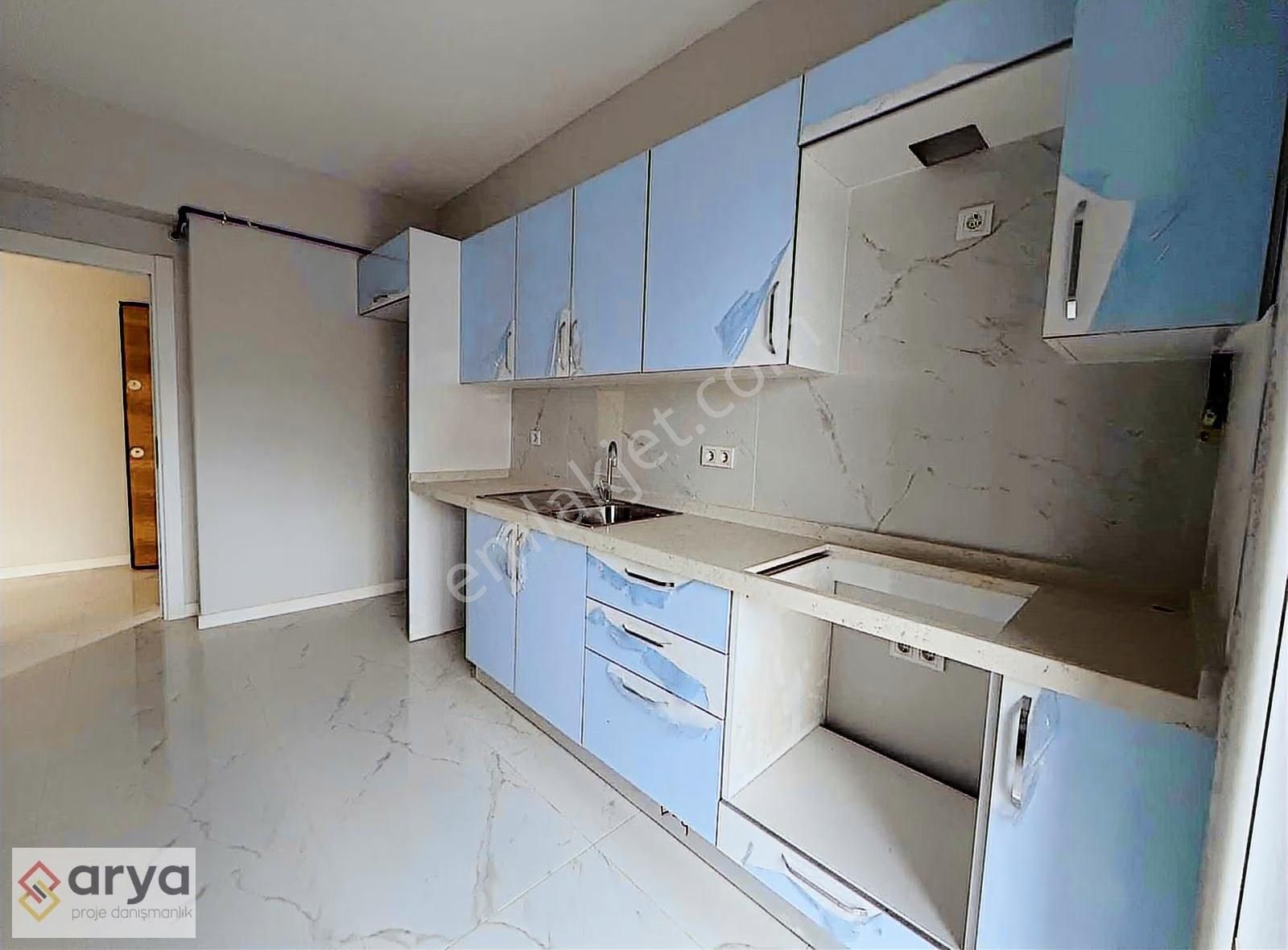 Velibaba Merkezde Cadde Üzeri Cam Balkonlu,sıfır 3+1 Daire - Görsel 7