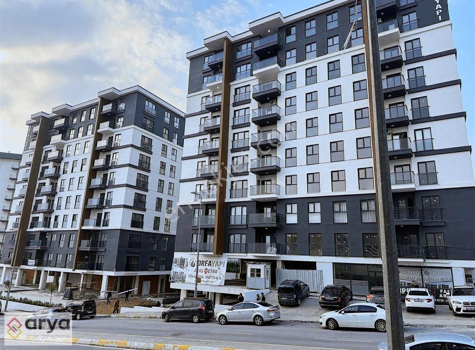 Metro Karşısı Site İçi Kiralık Eşyalı 2+1 Daire