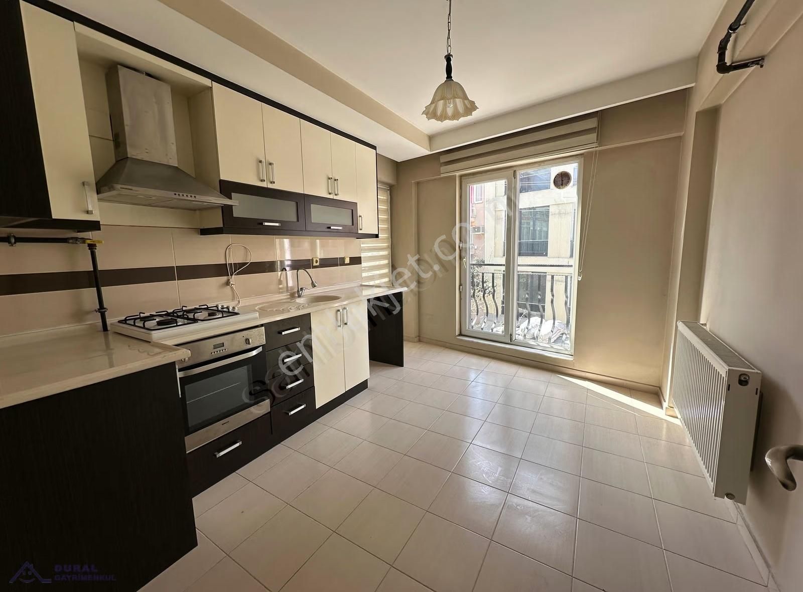 Dural Gayrimenkul'den İstiklal De Kiralık 2 Oda 1 Mutfak Daire