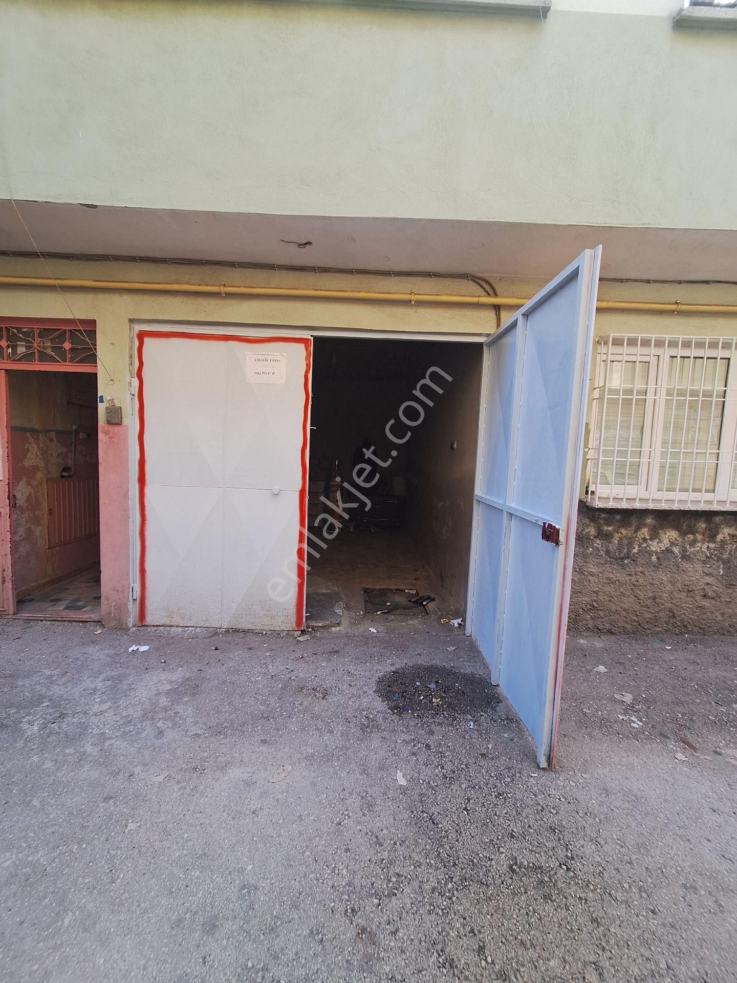 Konakta Satılık Giriş Kat 2+1 Artı Garajlı - Görsel 5