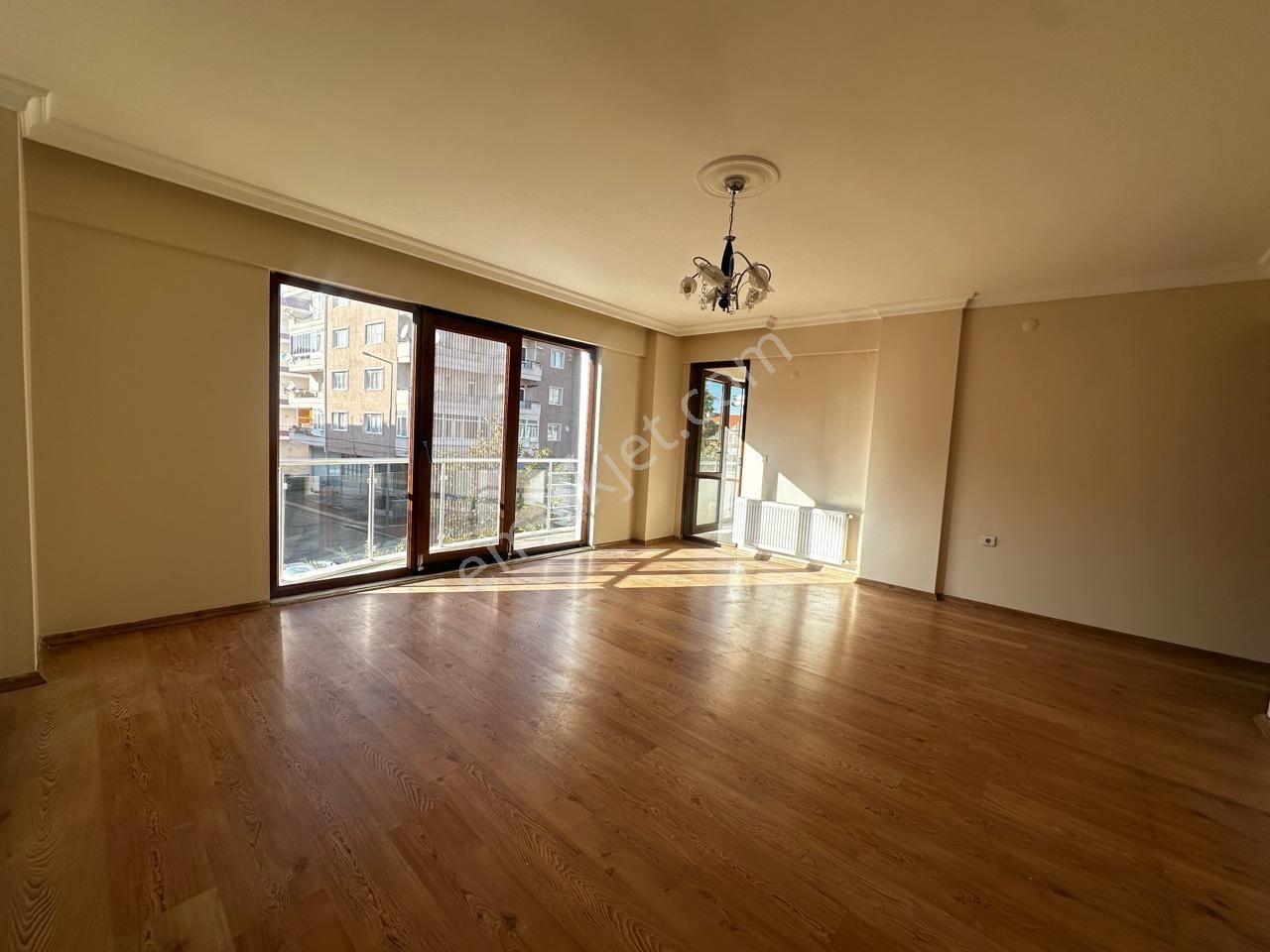 Çanakkale Merkez'de Site İçi Geniş Ve Kullanışlı Kiralık 3+1 Daire! - Görsel 6