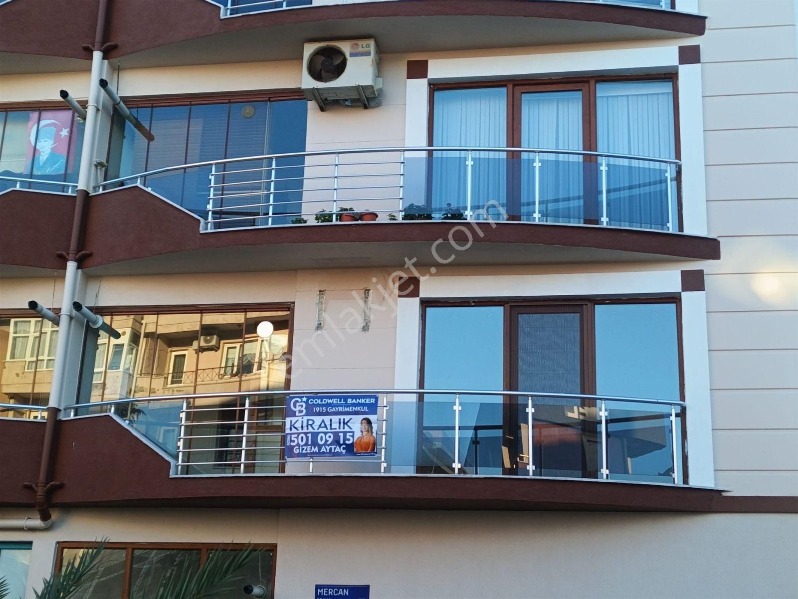 Çanakkale Merkez'de Site İçi Geniş Ve Kullanışlı Kiralık 3+1 Daire! - Görsel 2