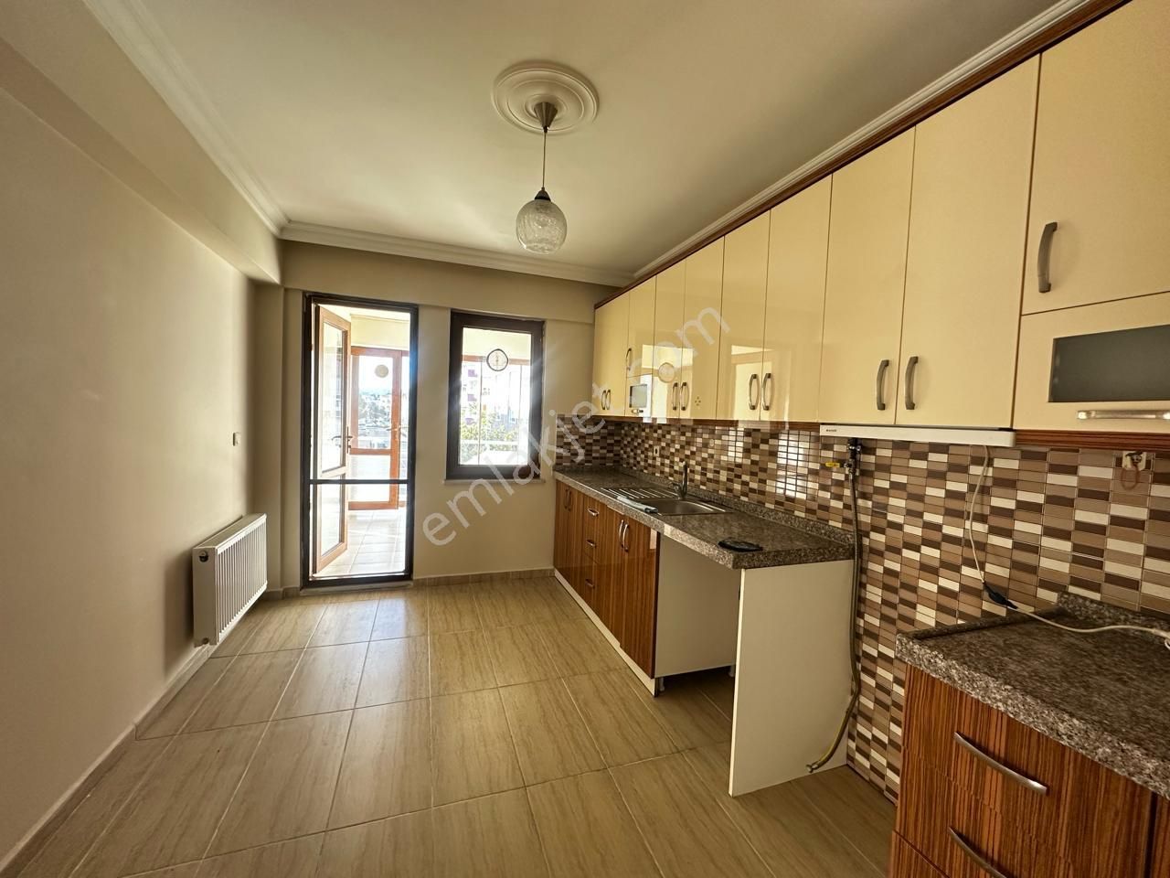 Çanakkale Merkez'de Site İçi Geniş Ve Kullanışlı Kiralık 3+1 Daire! - Görsel 13