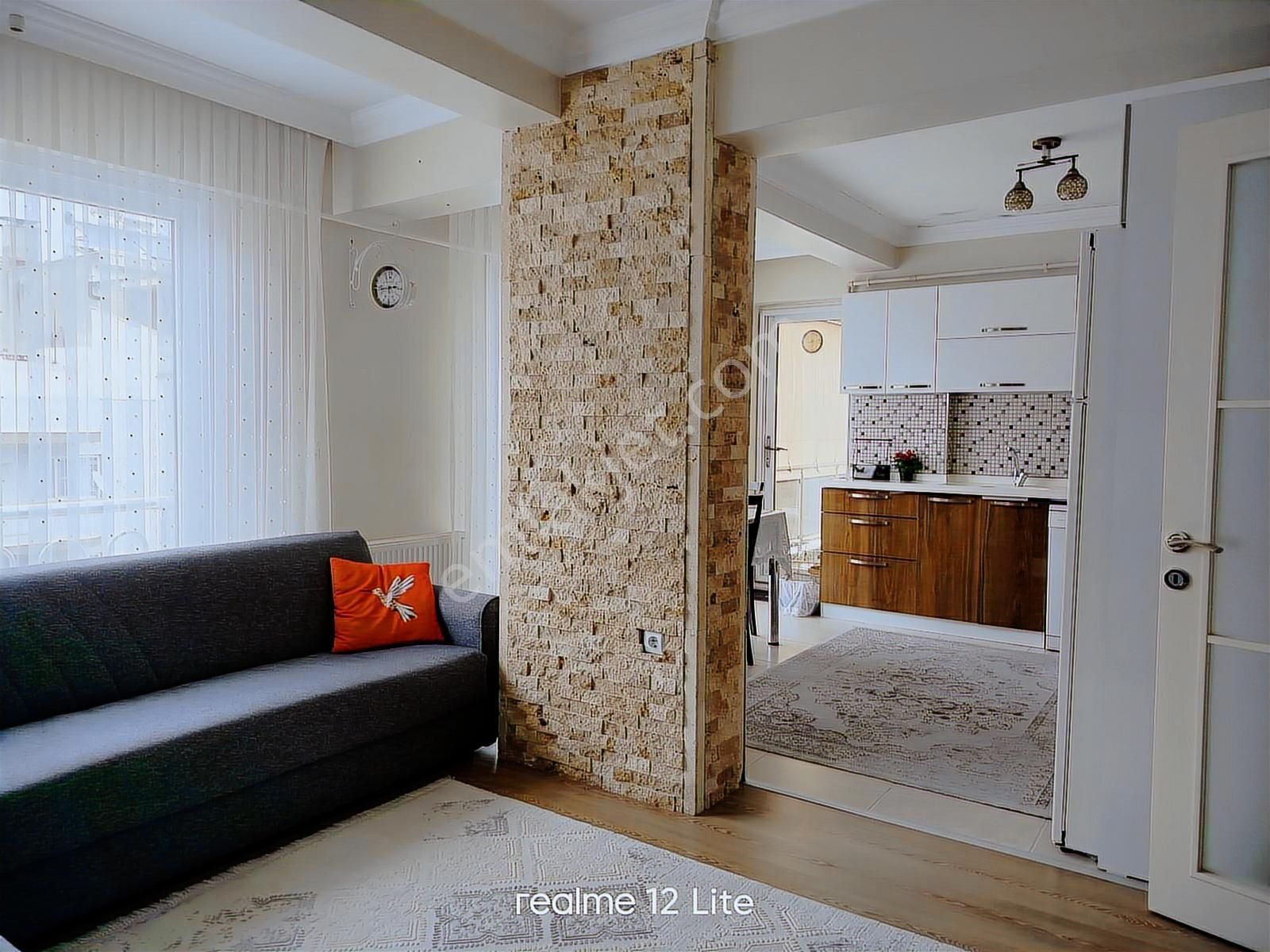 Cadde Üstü, Geniş 140m² - 3+1 Masrafsız Satılık Daire! - Görsel 16