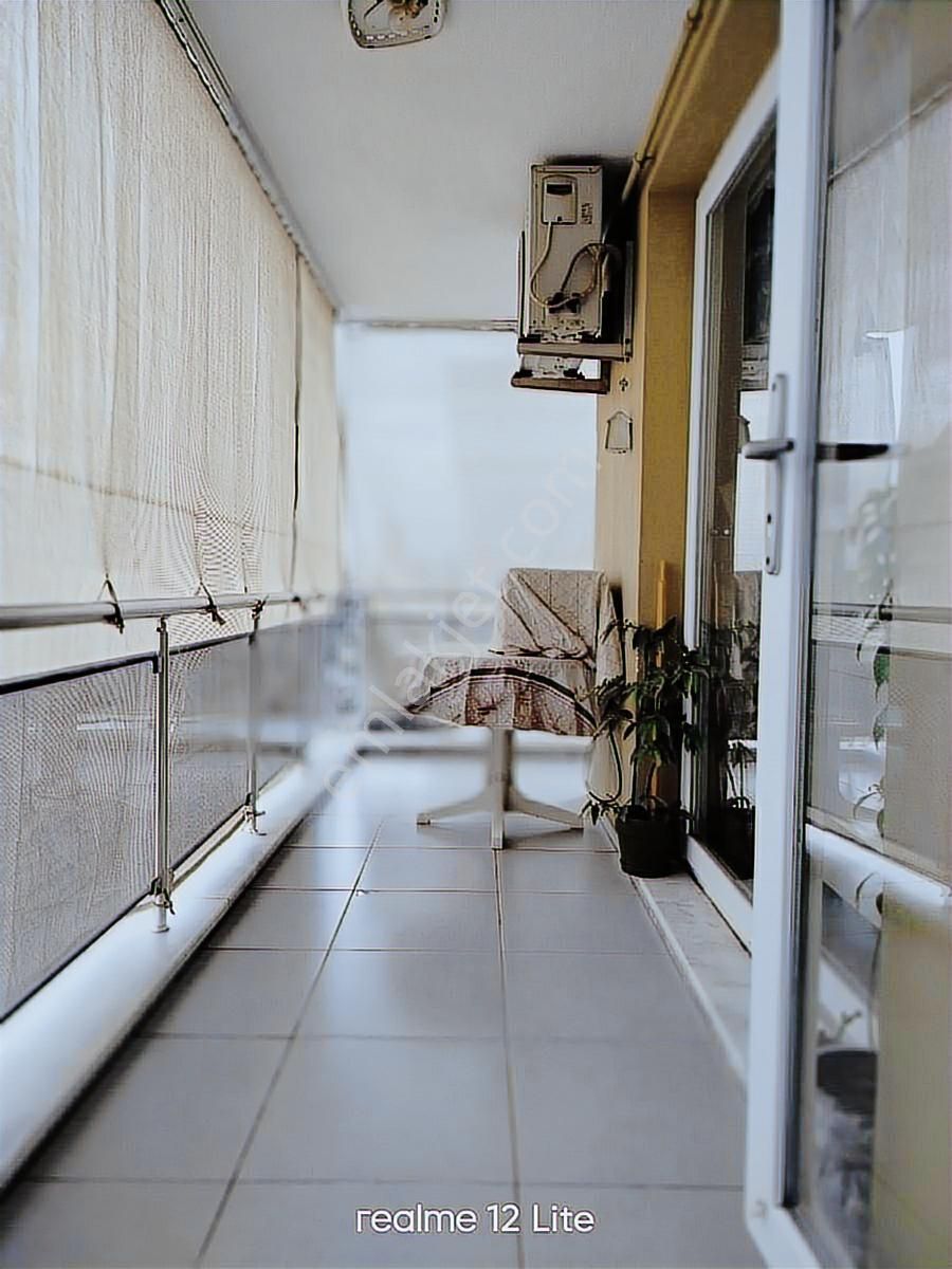 Cadde Üstü, Geniş 140m² - 3+1 Masrafsız Satılık Daire! - Görsel 18