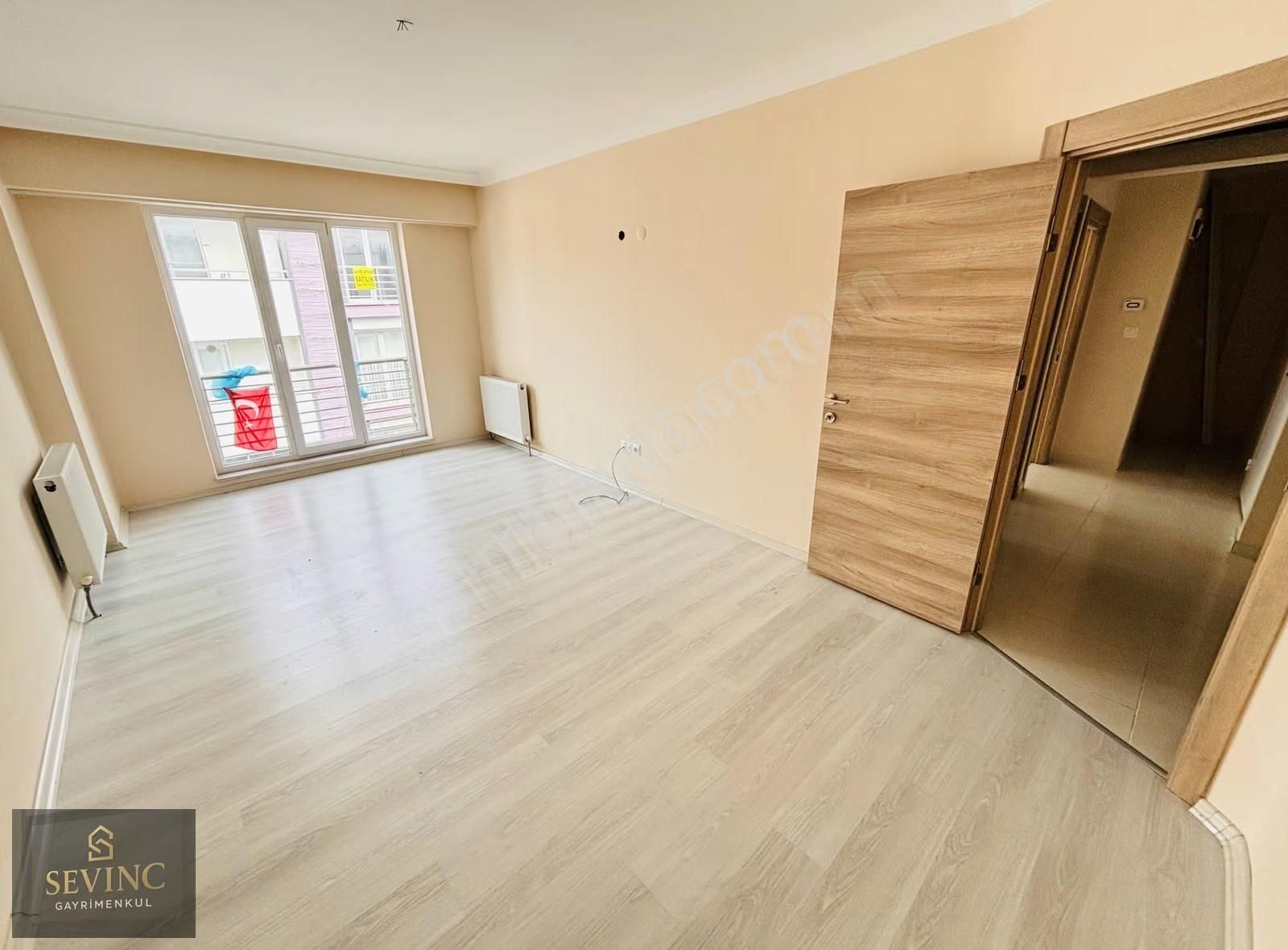 Sevinç'ten Şehrin Merkezinde İlkokul Yanı 5 Yaşında Kiralık 3+1 - Görsel 25