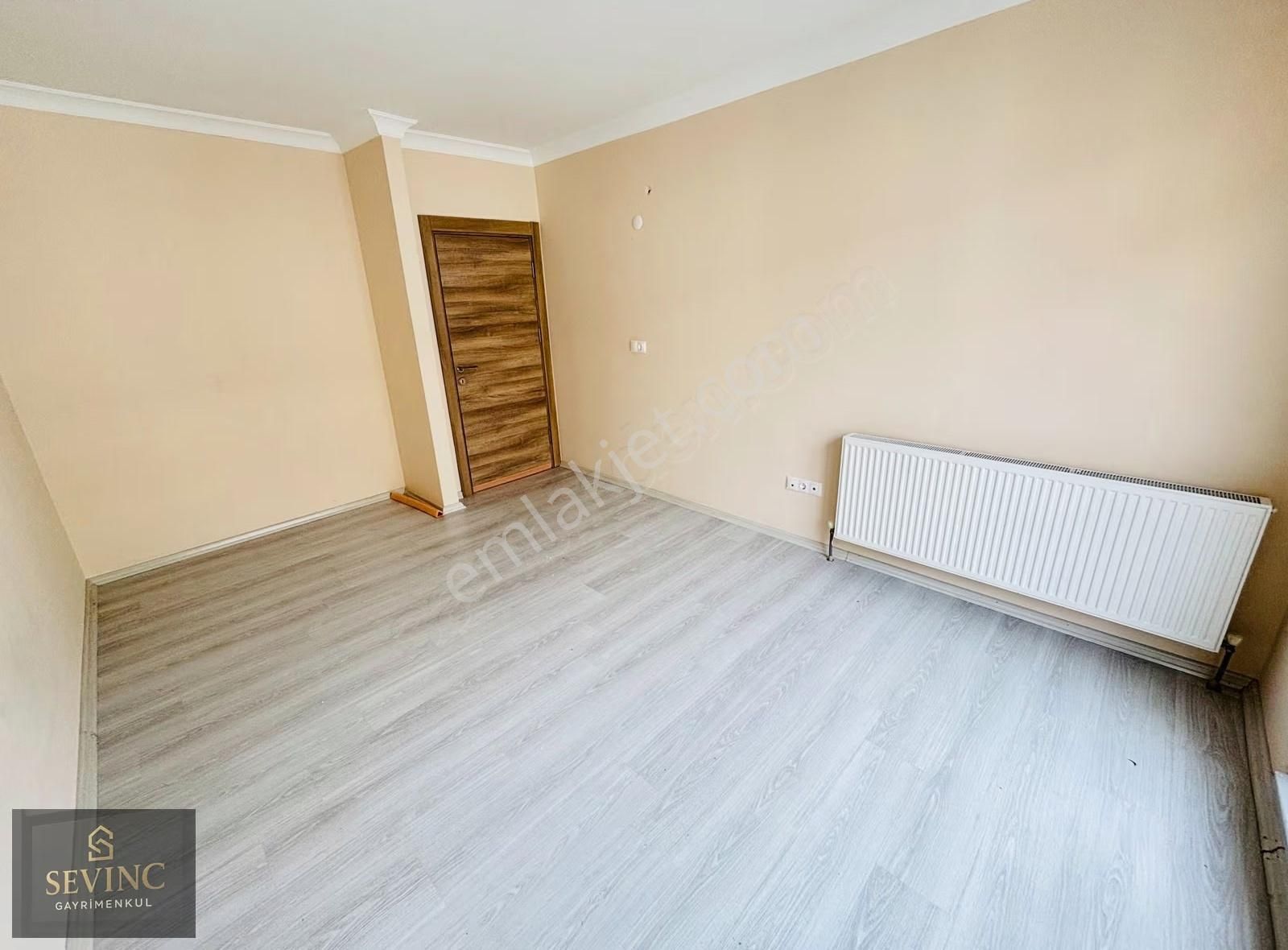 Sevinç'ten Şehrin Merkezinde İlkokul Yanı 5 Yaşında Kiralık 3+1 - Görsel 6