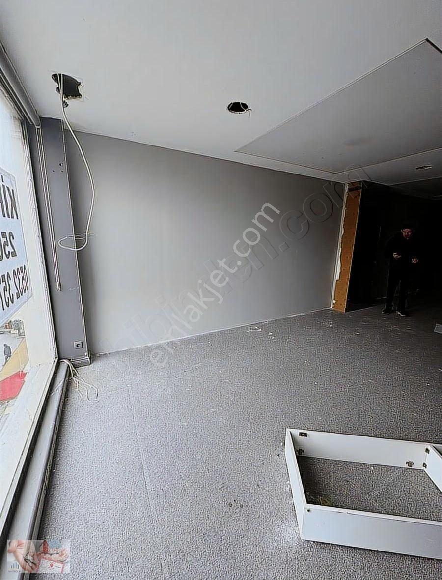 Laleli Tramvay Manzaralı Kiralık 250 M2 Ofis Magaza - Görsel 18