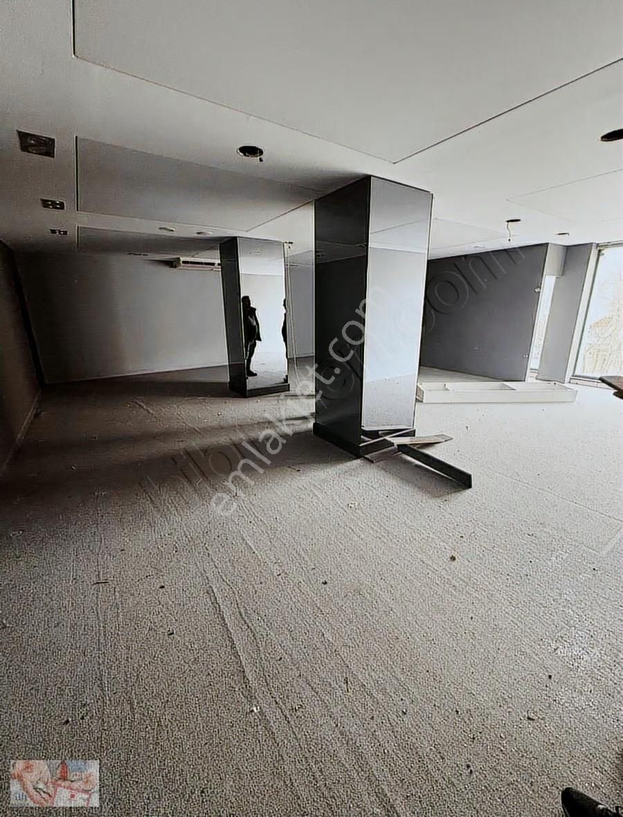 Laleli Tramvay Manzaralı Kiralık 250 M2 Ofis Magaza - Görsel 25