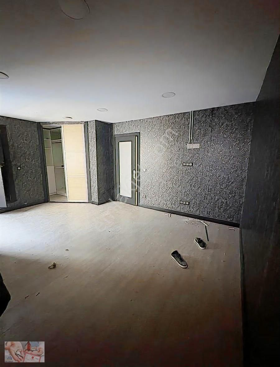Laleli Tramvay Manzaralı Kiralık 250 M2 Ofis Magaza - Görsel 8